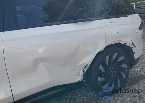 2024 Lincoln Nautilus Reserve z USA, uszkodzony, nr VIN 5LMPJ8KA4RJ835924